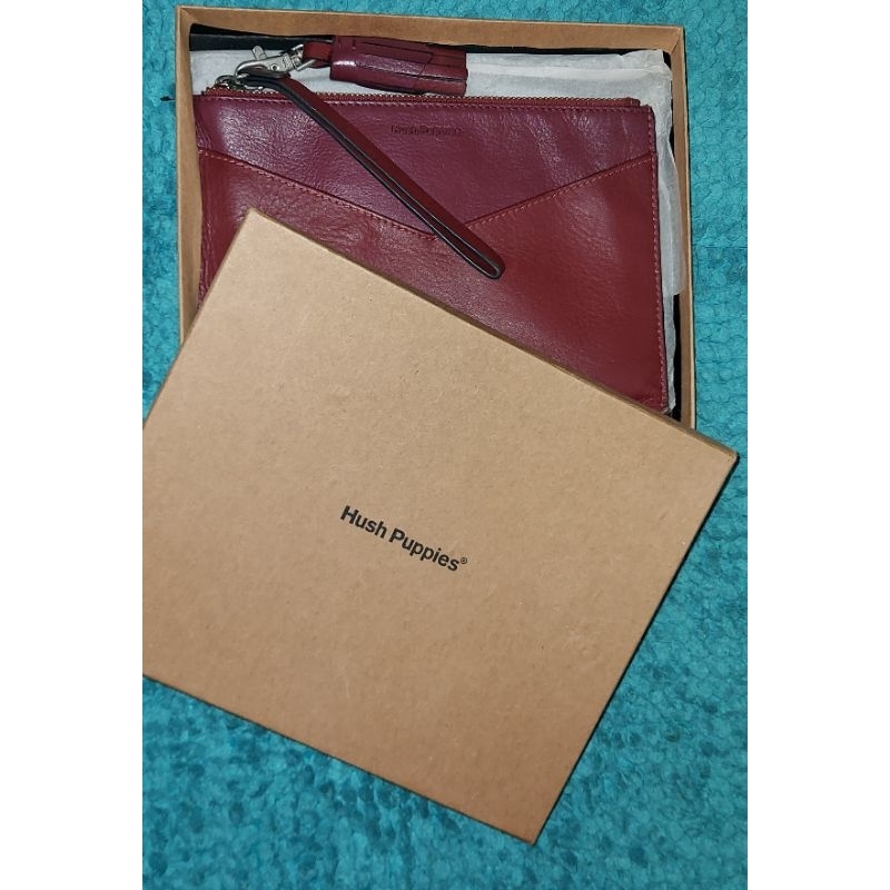 Jual Hush Puppies Maroon Clutch Bag *Not Ori* (FREE Preloved crossbody bag Miniso) Shopee