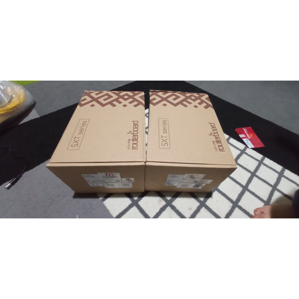 Jual Mikrotik SXT LTE KIT RBSXTRR11eLTE Embedded LTE Sim Card BEKAS ...