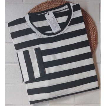 Kaos Stripe Premium Katun Unisex L XXL