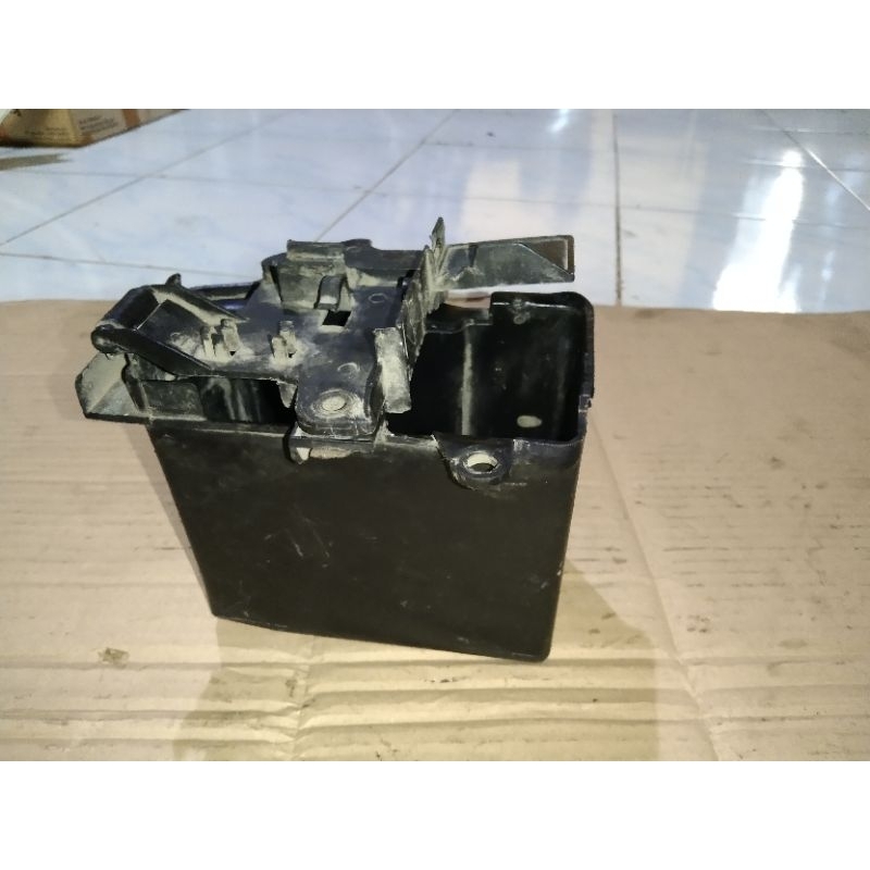 Jual TEMPAT AKI/WADAH AKI ASTREA GRAND/LEGENDA ORIGINAL SECOND | Shopee