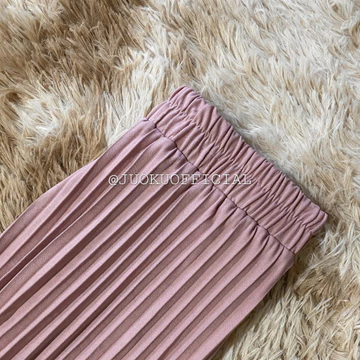 Celana Kulot Plisket Mayung Kulot Mayung Plisket Mayung Pleated Culotte Pants Pleated Pants