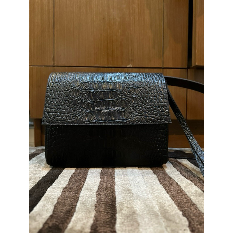 Jual Fast Sale!! Aesthetic Pleasure Mini Cassels Croc Preloved Shopee