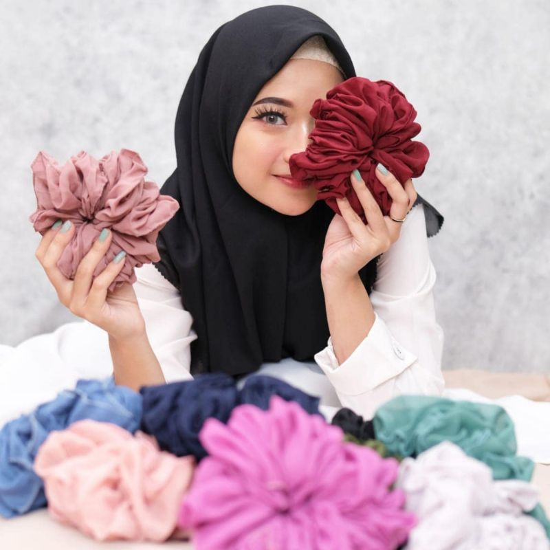 Jual Scrunchie Cepol Hijab Ikat Rambut Besar Shopee Indonesia 