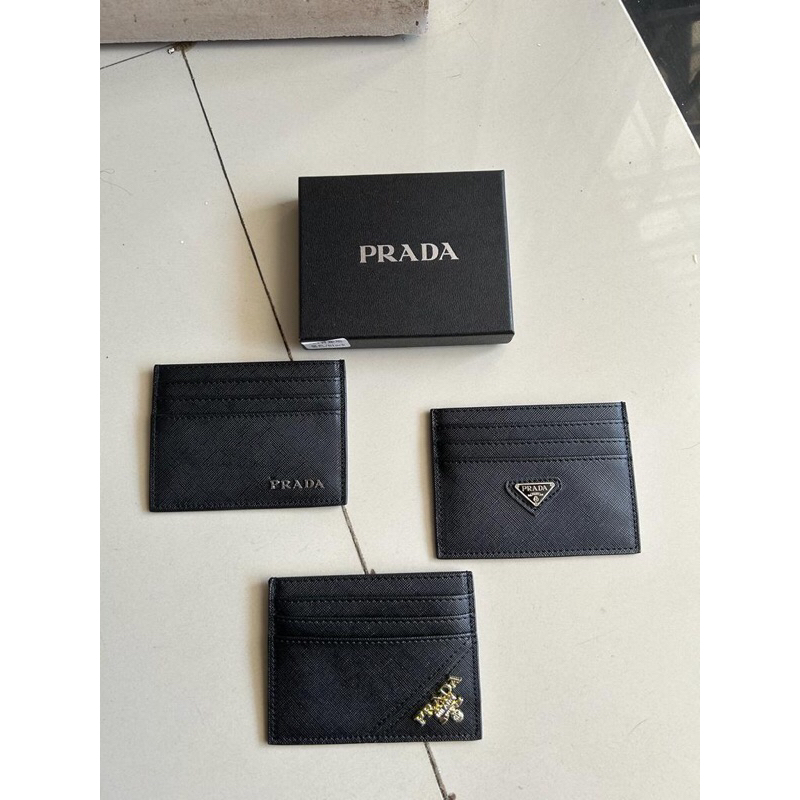 card porte prada bahan taiga ukuran 11x7cm