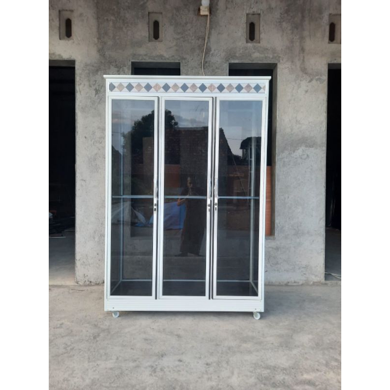 Jual Lemari pakaian/Lemari aluminium kaca riben/Lemari pakaian 3 pintu