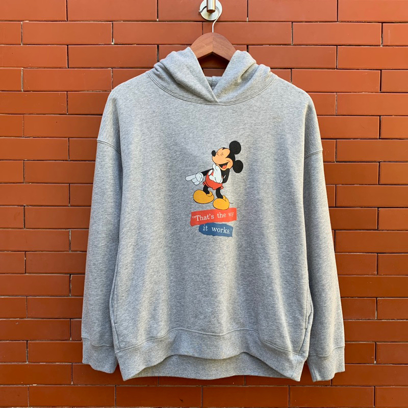 Uniqlo hoodie mickey sale