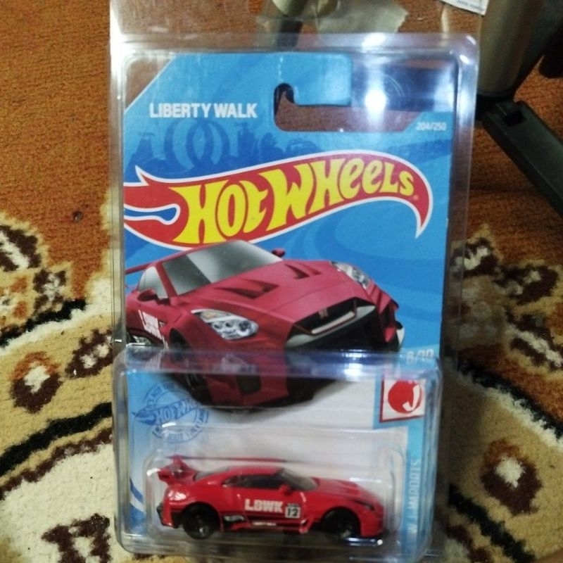 Jual Nissan R35 LBWK merah | Shopee Indonesia