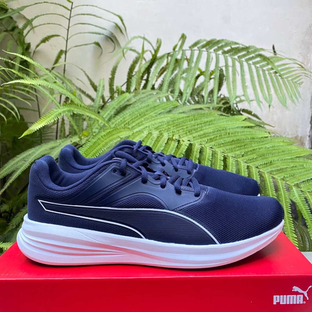 Sepatu running shop puma pria