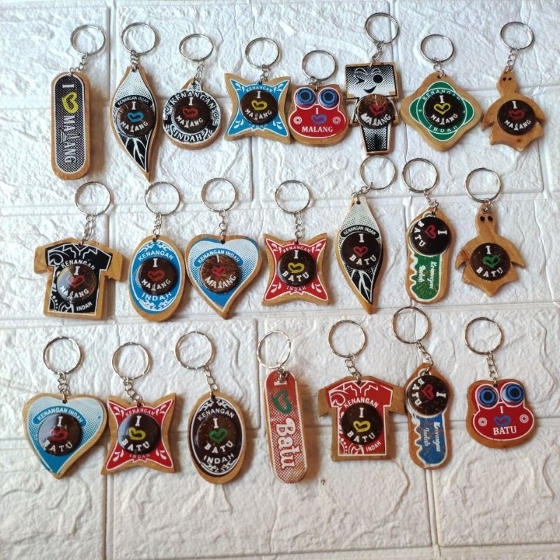 Jual Gantungan kunci "kayu" love MALANG/BATU | Shopee Indonesia
