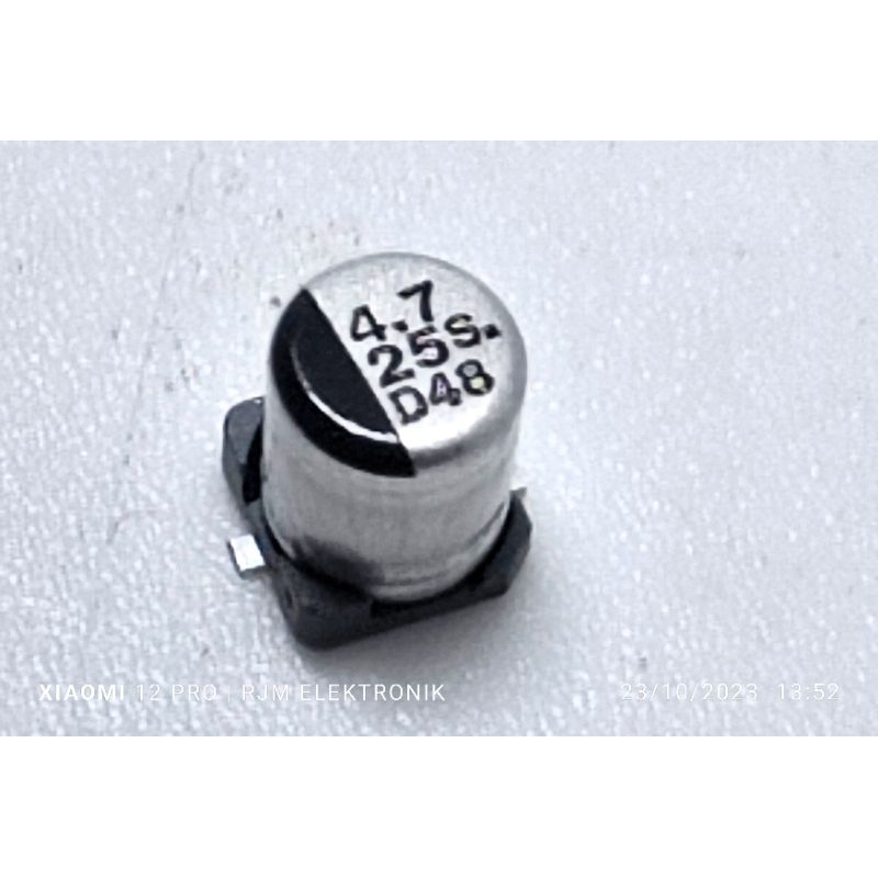 4x Condensatore Elettrolitico Nichicon UKL1E4R7MDD 4,7uF 25V 5x11mm – Bassa Dispersione, NUOVO