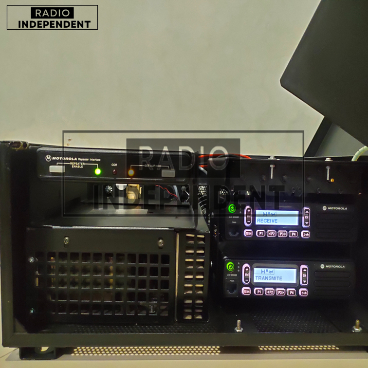 Jual REPEATER MOTOROLA CDR 500 BEKAS ORIGINAL REPEATER CDR500 VHF/UHF ...