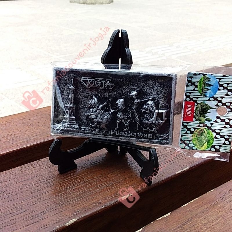 Jual Jogja / Tempelan Kulkas Klasik Tugu Wayang Punakawan