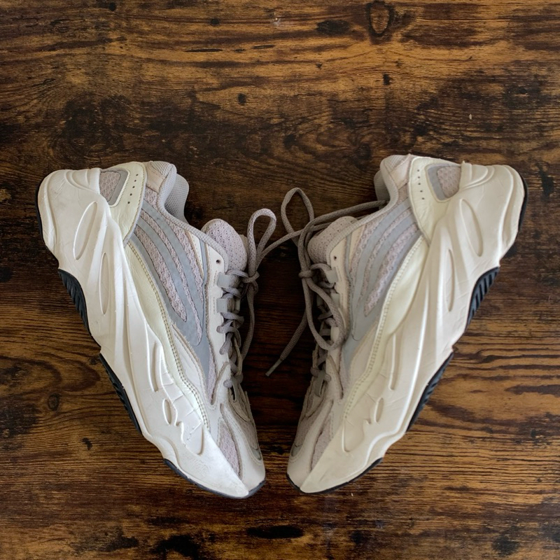 yeezy boost 700 reflective