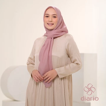 Diario Kerudung Segi Empat Ultrafine Plain Scarf Voal Pink Series