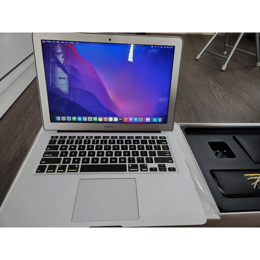 Jual MacBook Air 13 Inch 2017 I5 8/128GB Pamakaian Pribadi, Lengkap ...