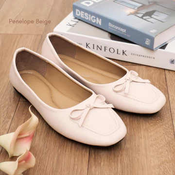 Quince Penelope Flats Kulit Sintetis 6 Warna