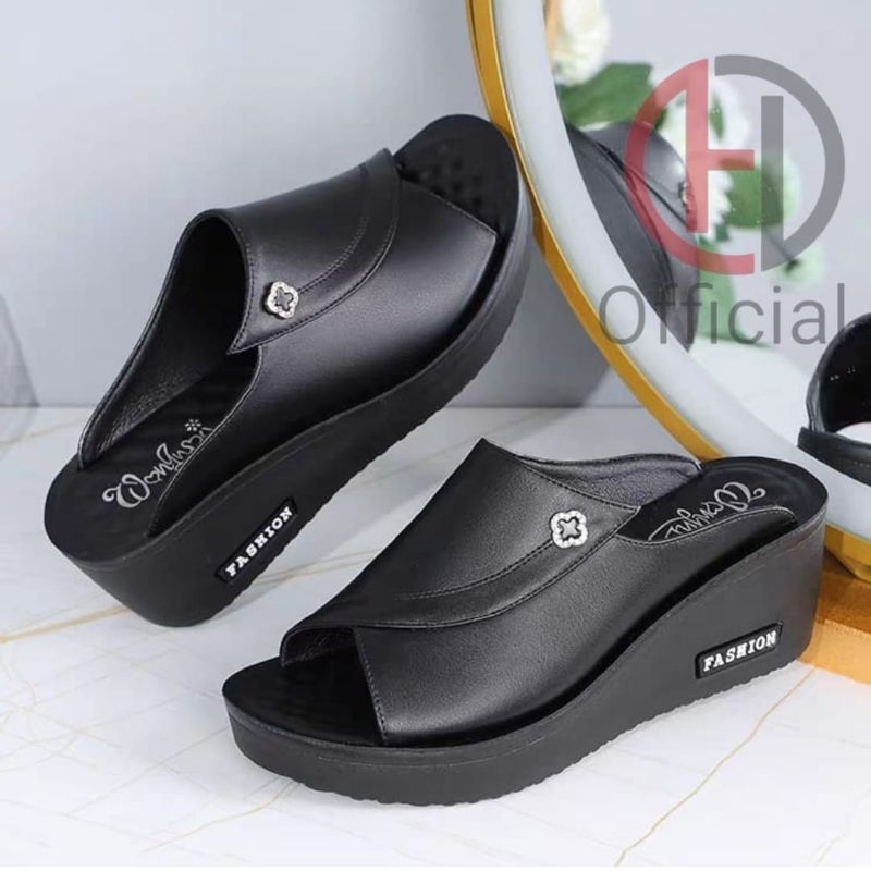 Sandal wedges wanita shopee hotsell