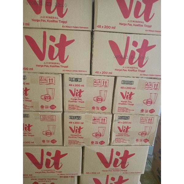 Jual Vit Air Mineral Gelas 200ml 1 Dus48 Pcs Shopee Indonesia 2547