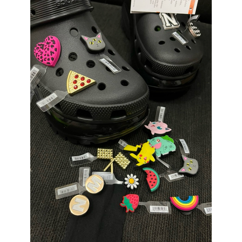 Jual Jibbitz crocs original Shopee Indonesia