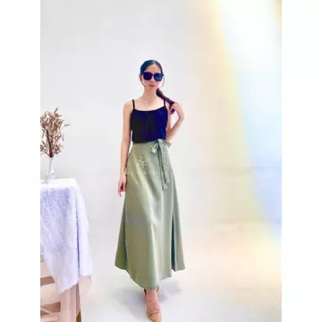 KANSHA Rok Lilit Satin Rok Kondangan A Line Flare Bawahan Kebaya B1084