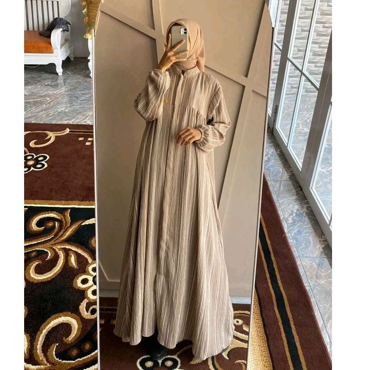 Gamis Silang Belakang Motif Salur Terbaru 2024
