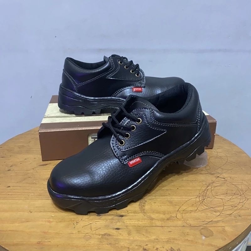 Jual SEPATU SAFETY UJUNG BESI PRIA SEPATU KERJA PROYEK SAFETY | Shopee ...