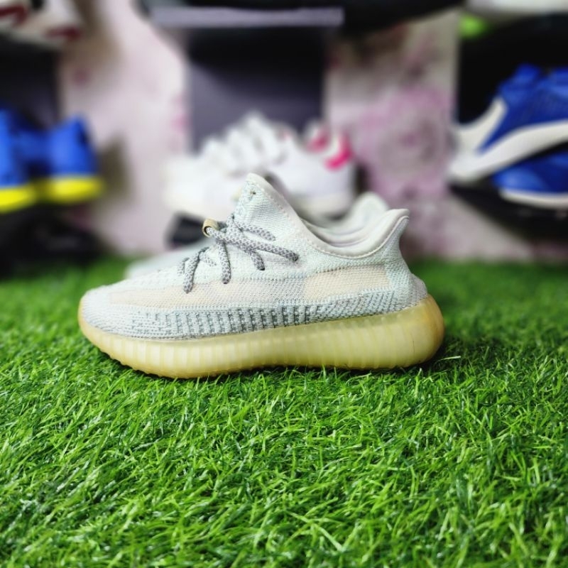 Jual sepatu anak adidas yeezy boost 350 V2 size 32 21cm Shopee Indonesia