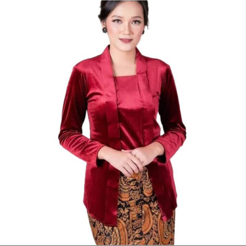 Jual SET KEBAYA BLUDRU KUTU PENDEK HITAM(KEBAYA+ROK) | Shopee Indonesia