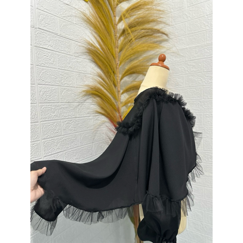 Jual Cape Gotik / Outer Beauty Ladyrose Black renda ruffle | Shopee ...