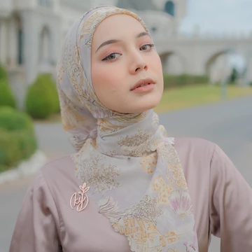 Hijab Segiempat Beauty Aqso Viney Jepang
