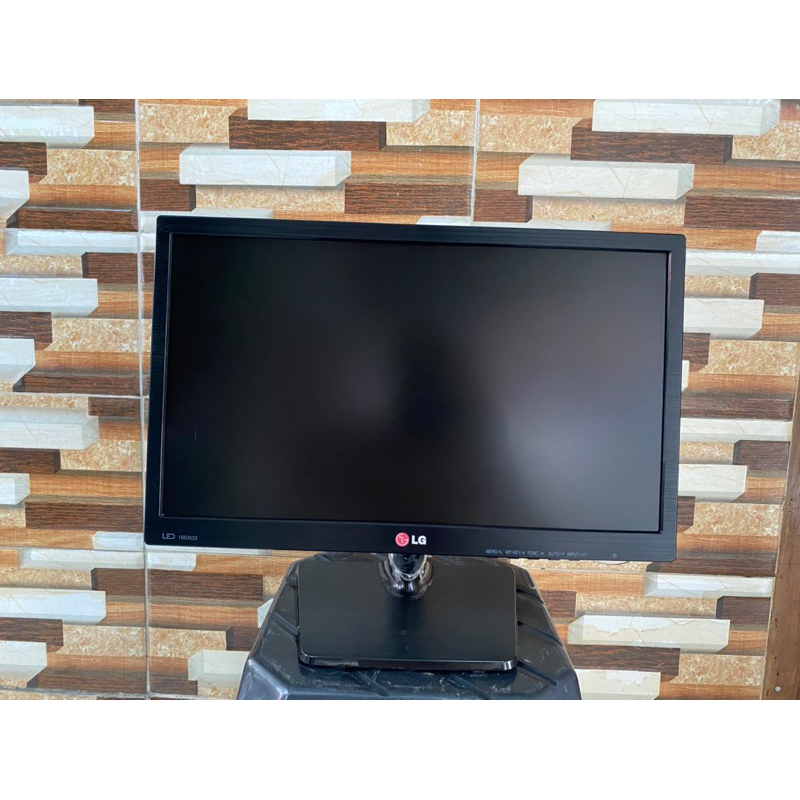 Jual MONITOR LG LG 19 INCH KONDISI NORMAL GARANSI 1 BULAN | Shopee ...