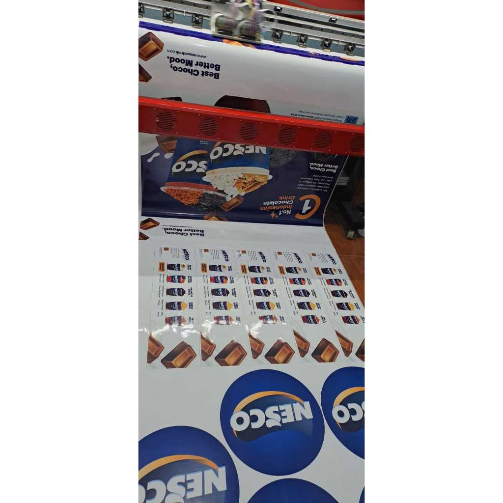 Jual CETAK STICKER METERAN / STICKER VINYL METERAN / STICKER MURAH ...