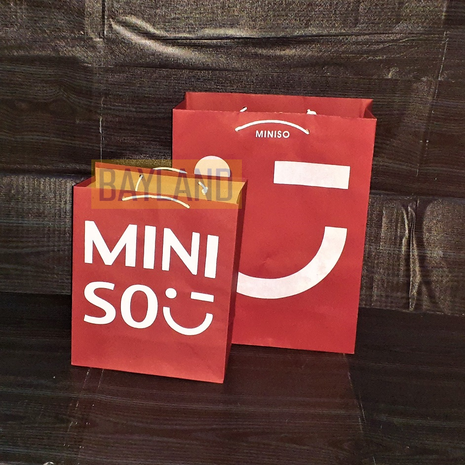 Jual Paper bag Miniso red Medium 2 sisi 33 x 26 x 12 cm | Shopee Indonesia