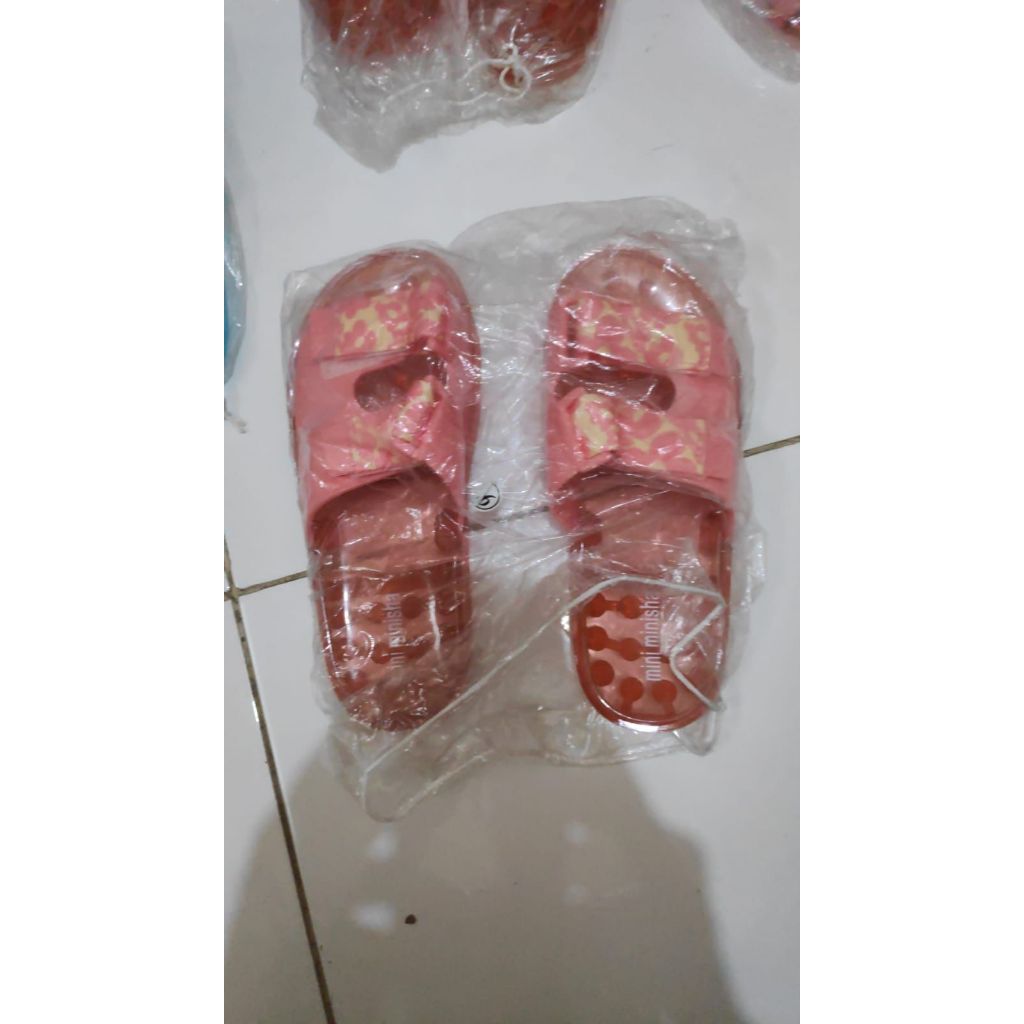 Jual MINI HELISHA SANDAL VELCRO WIDE FIT MODEL MELISSA ( 35/36 -,40 ...