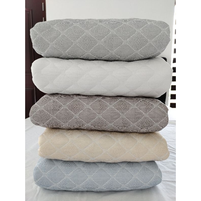 Jual NON WATERPROOF MATTRESS PROTECTOR WARNA 4D TEBAL & TIMBUL