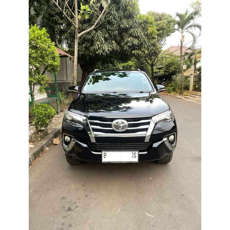 Jual fortuner vrz 2017 second | Shopee Indonesia