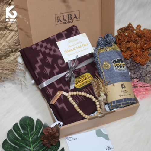 Kuba Project - Hampers Ulang Tahun Cowok, Kado Guru Laki - laki Sarung dan Sajadah Pria Gift Box Cowok Hadiah THR Perlengkapan Sholat Parcel Ramadhan Idul Fitri 2027