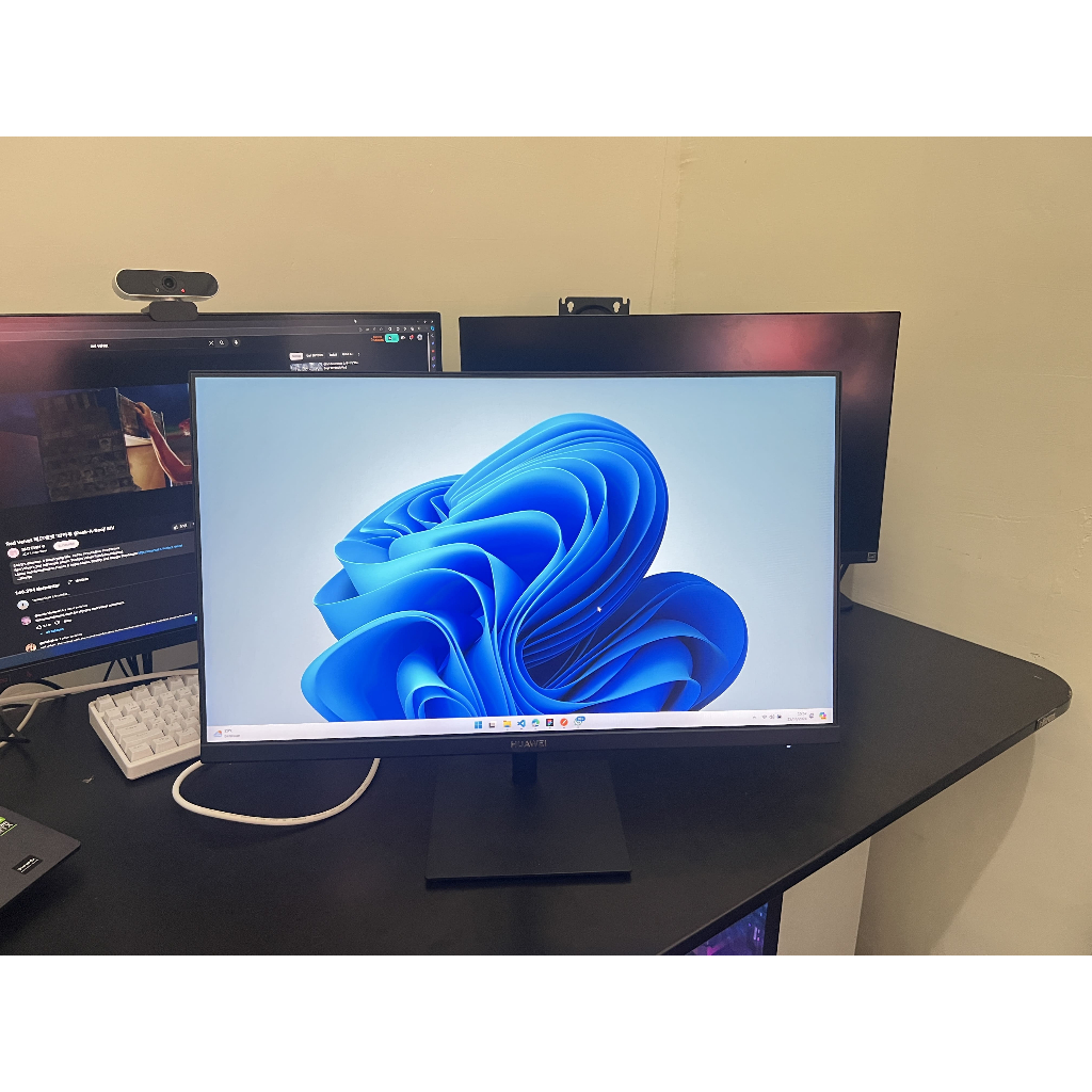Jual Monitor Huawei 24 Inch IPS | Shopee Indonesia