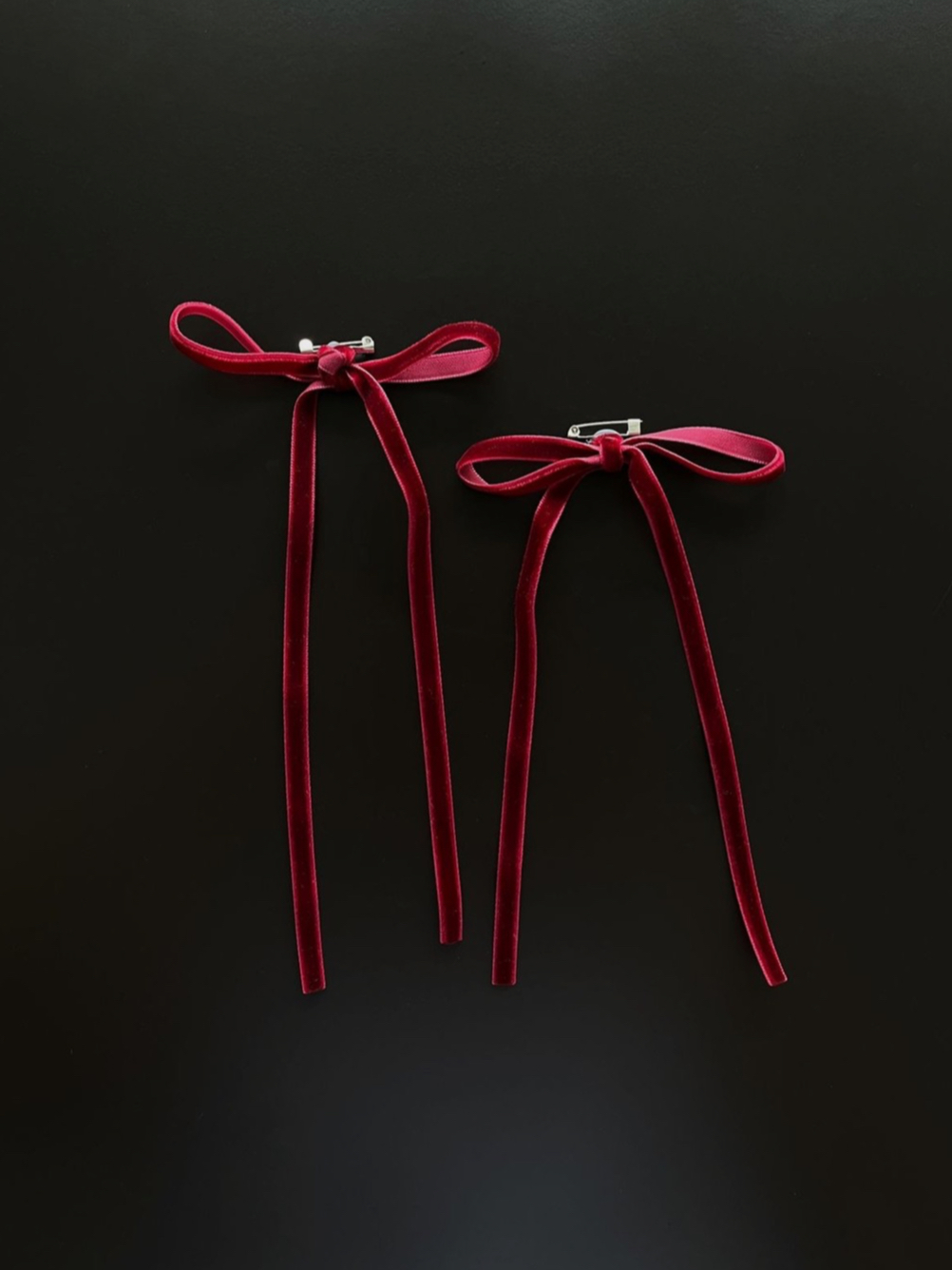Jual Red Velvet Ribbons Pin (2 pcs) - Unseen Realities | Shopee Indonesia