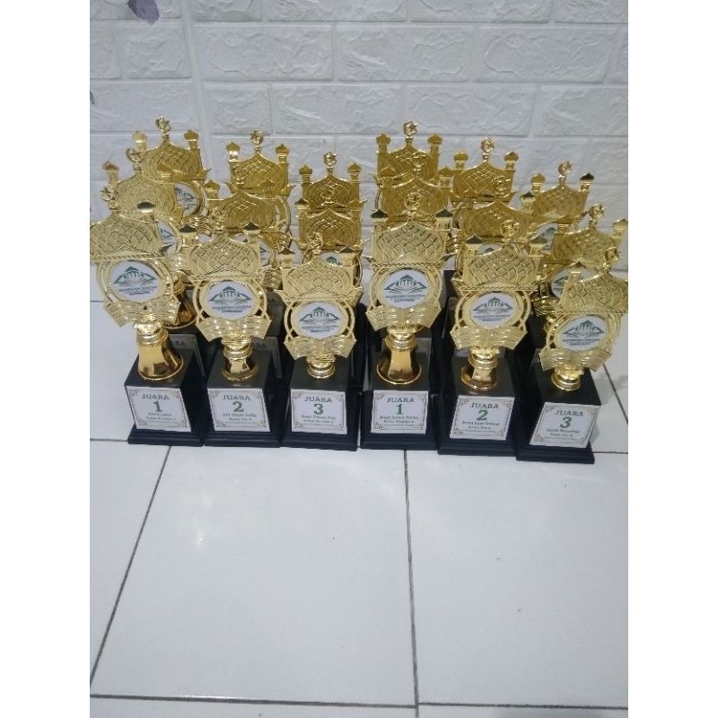 Jual stiker piala custom | Shopee Indonesia