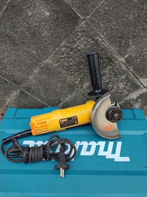 Jual Gerinda Dewalt 5 inch DWE 8110S Gerinda Tangan Dewalt Angel ...