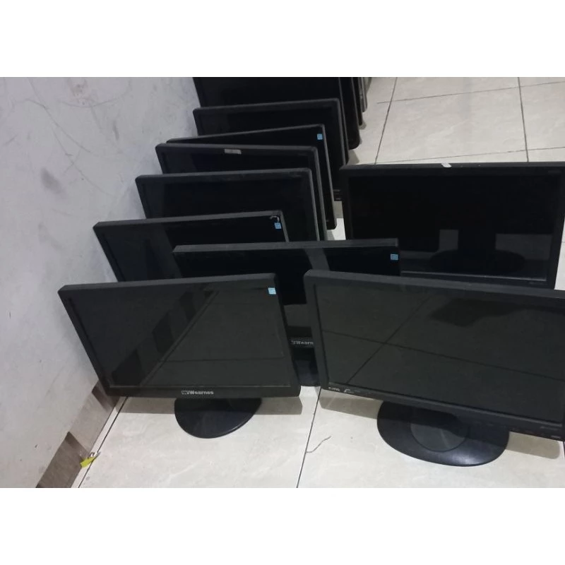 Monitor Komputer Bekas