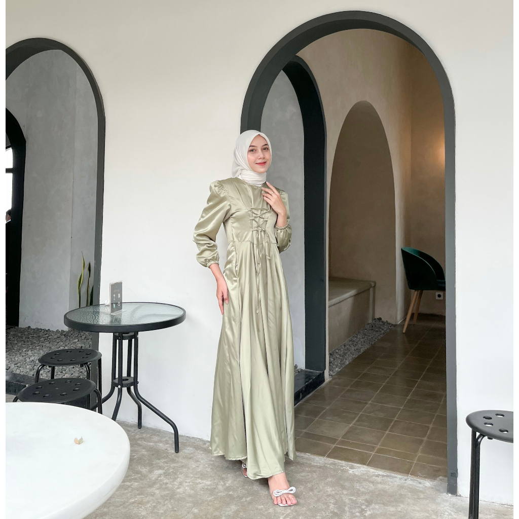 Amara Jean Long Dres