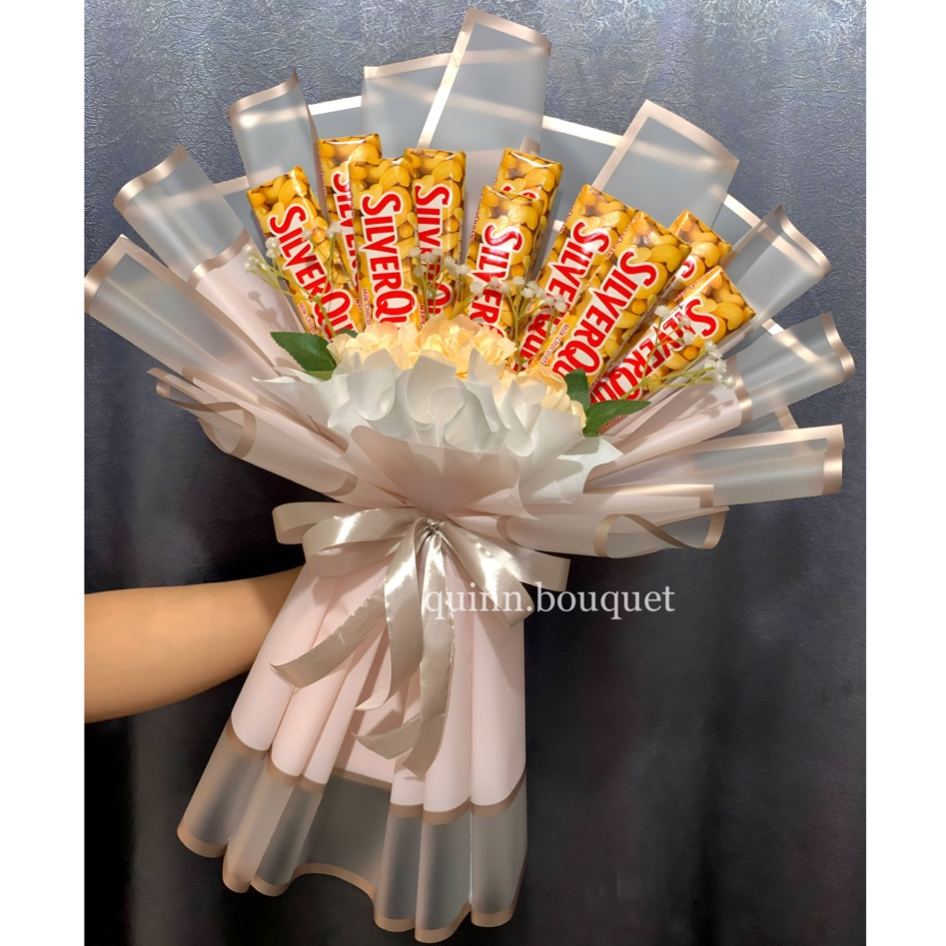 Jual BUCKET COKLAT SILVERQUEEN 58g | BUKET COKLAT | BUKET SILVER QUEEN ...
