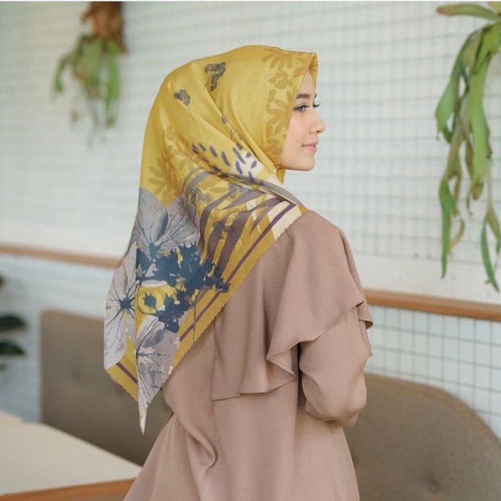 Jual HIJAB SEGI EMPAT MOTIP/KERUDUNG MOTIF VOAL TERBARU/JILBAB SEGI ...