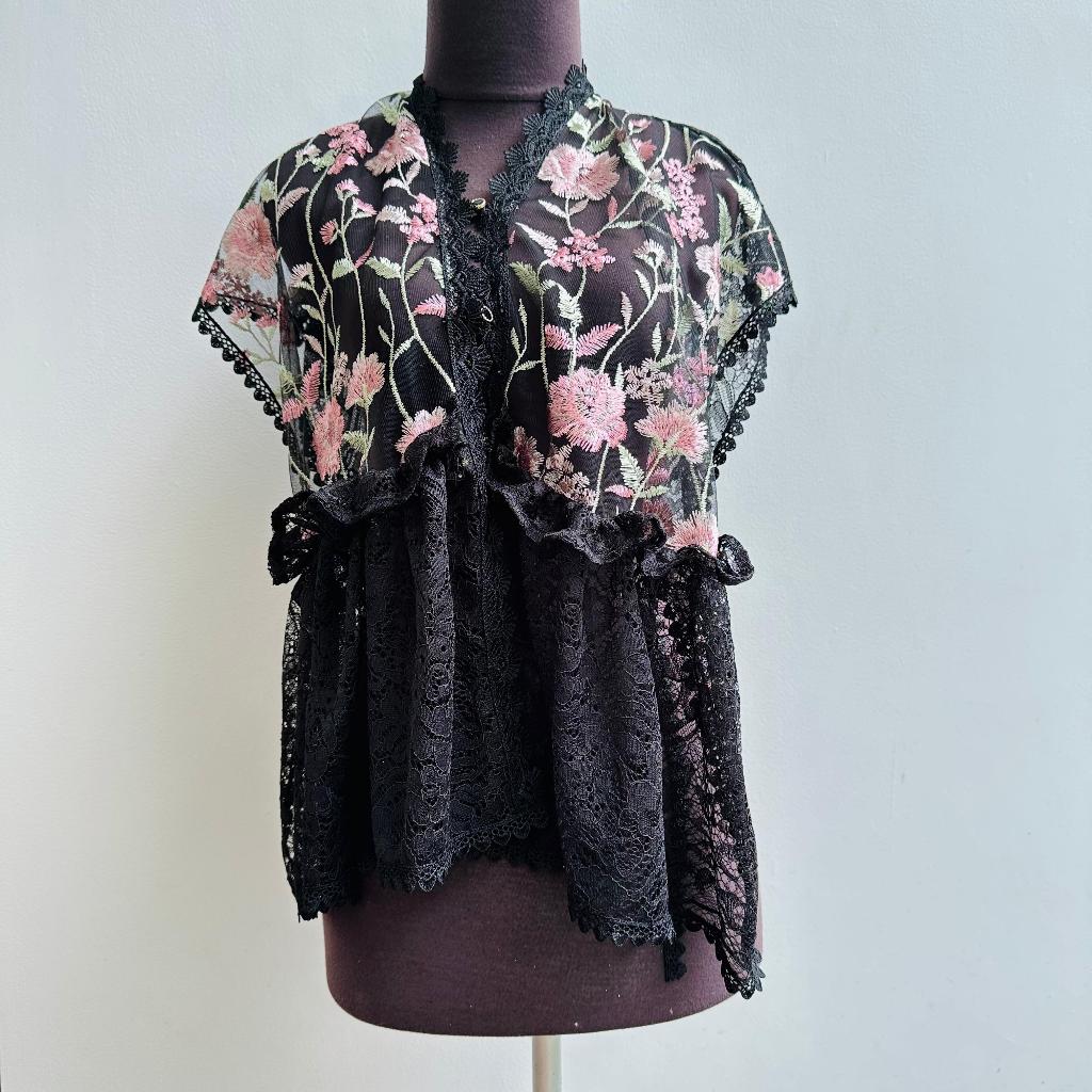 Jual Callula Vest Outer Gardenia by Calisha Samira Outer Kondangan ...