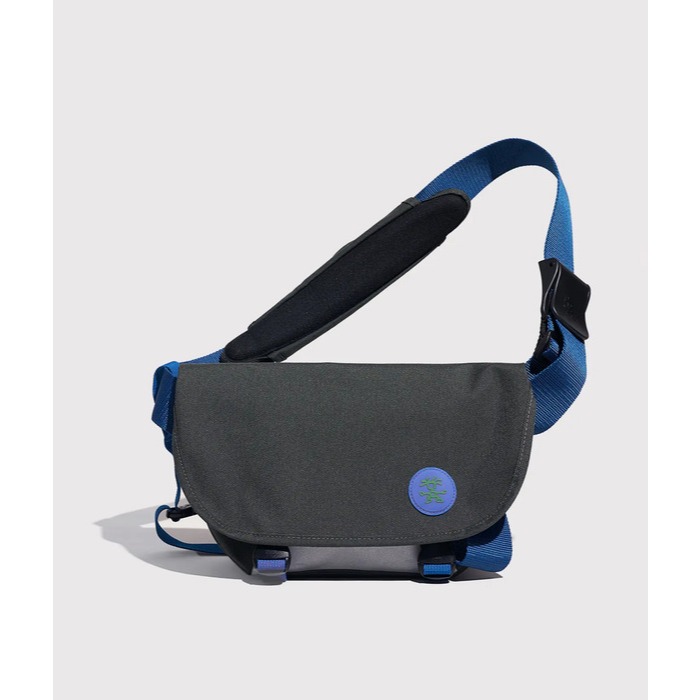 Crumpler comfort zone small messenger bag online