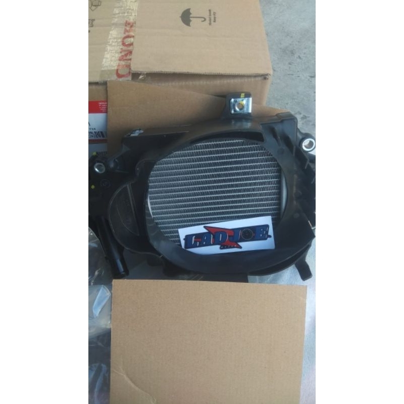 Jual Radiator VARIO 150 LED/ 19100-K59-A11/HONDA | Shopee Indonesia