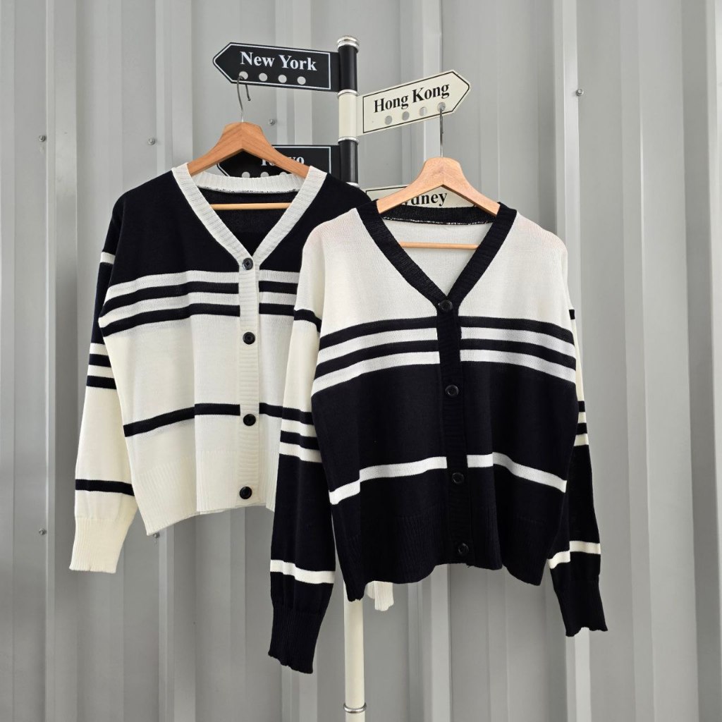 Jual CARDIGAN RAJUT KANCING/ BLACK&WHITE OUTHER | Shopee Indonesia