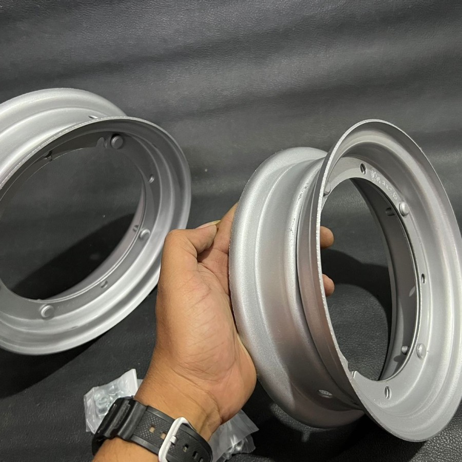 Jual Velg Besi Vespa Super PS R8 Lebar 2.15 Detail Ori Import | Shopee ...